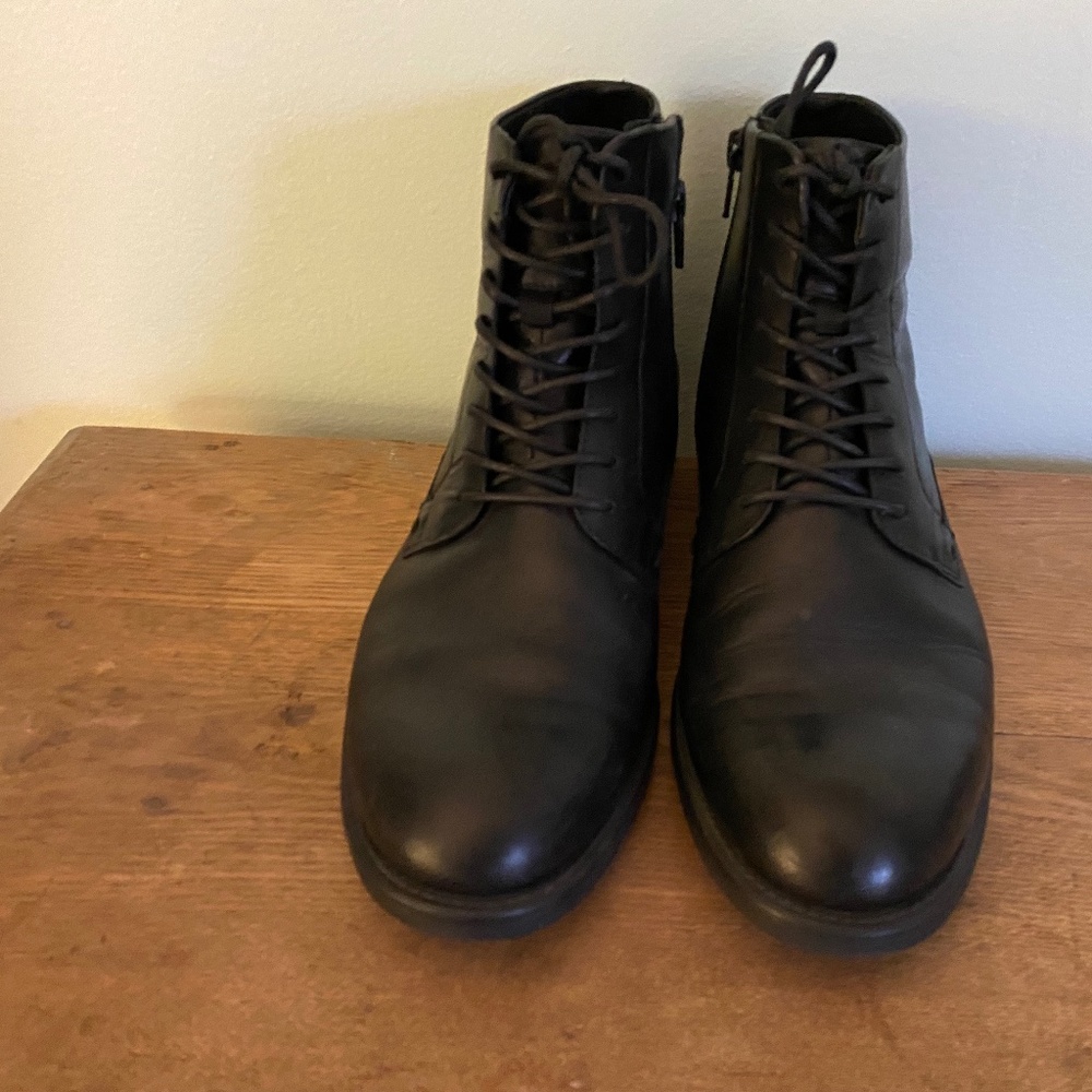 Black Leather Flat Ankle Boots